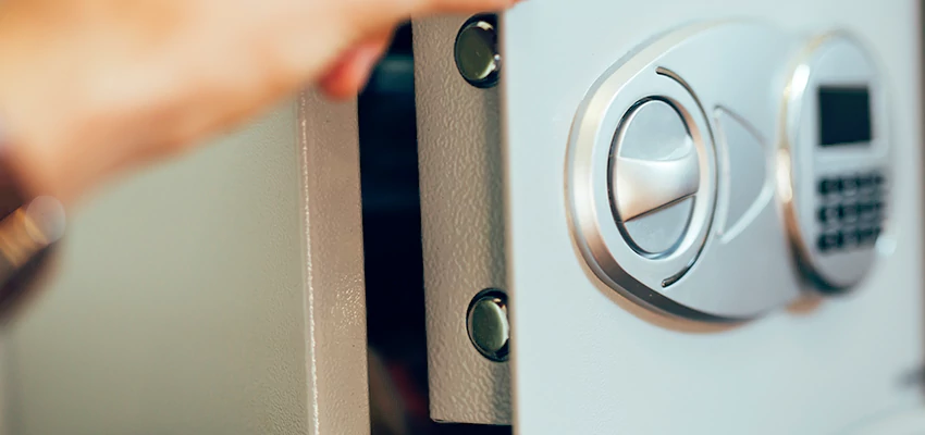 Fingerprint Safe Openers in Big Bear City, CA